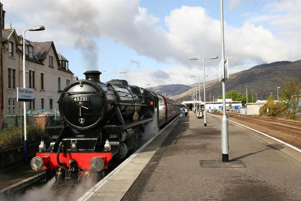 Victoria House Bed And Breakfast Fort William Buitenkant foto